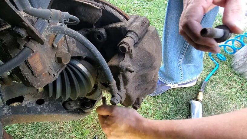 How to Change Front Brakes – 2002 Lexus ES300 and Toyota Camry ...