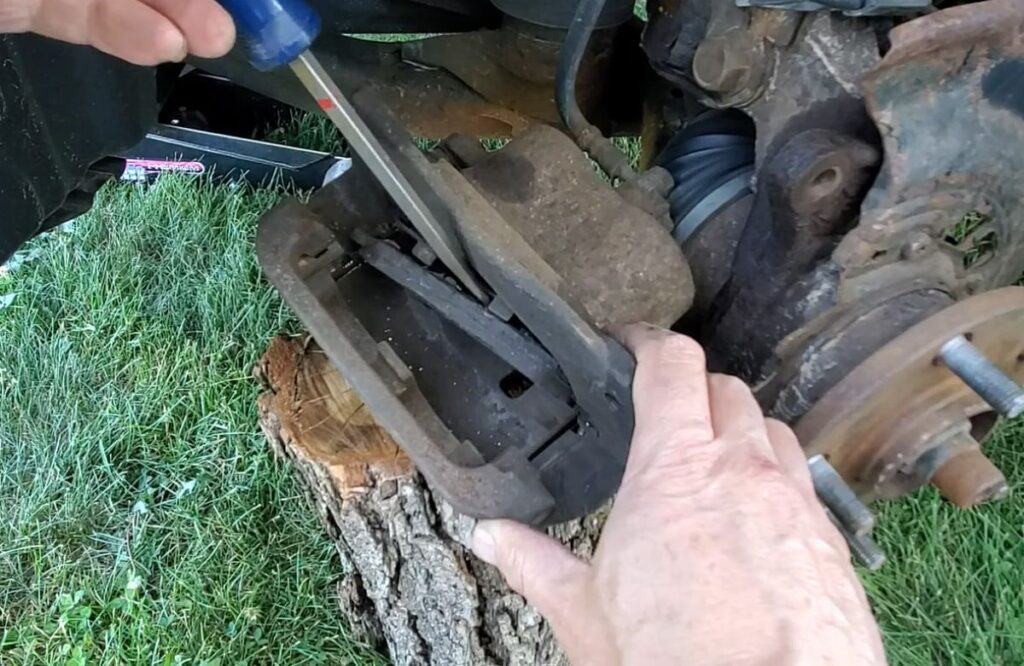 How to Change Front Brakes – 2002 Lexus ES300 and Toyota Camry ...