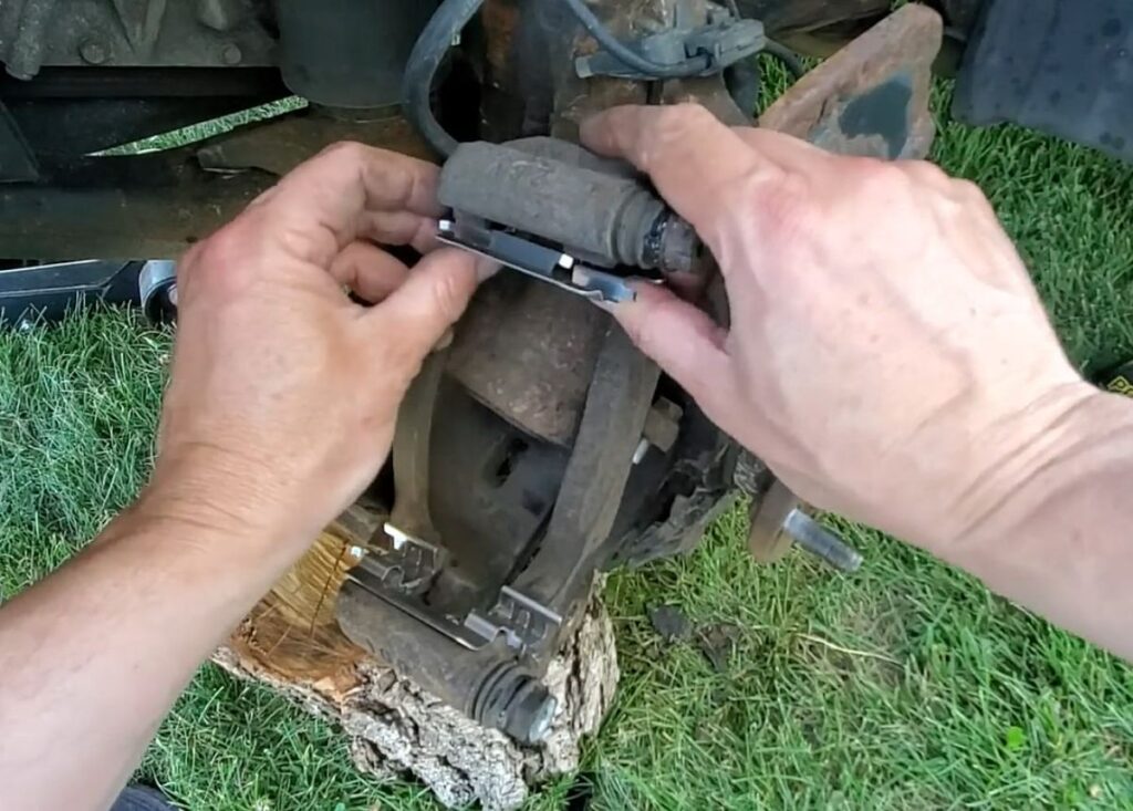 How to Change Front Brakes – 2002 Lexus ES300 and Toyota Camry ...