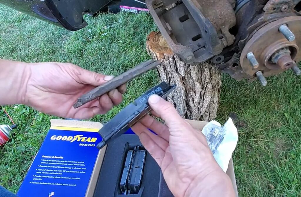 How to Change Front Brakes – 2002 Lexus ES300 and Toyota Camry ...