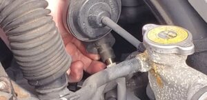 How to Change the PCV Valve in a 2002-2003 Lexus ES300 – Practical Mechanic